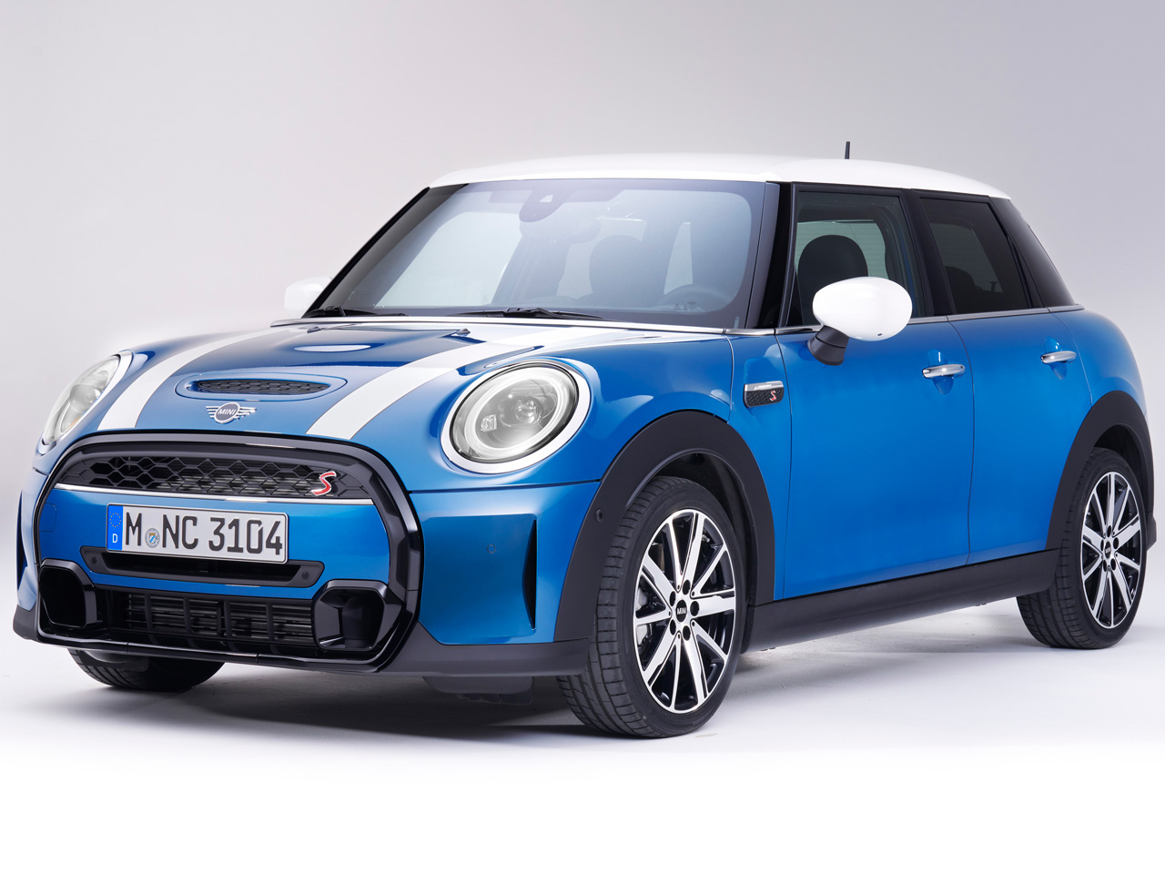ミニ MINI 5 DOOR 2014年モデル ベースグレード (5ドア)の価格・性能
