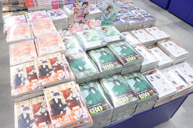 2ページ目：『ブルーロック』第31巻発売［今日のアニメイト池袋本店