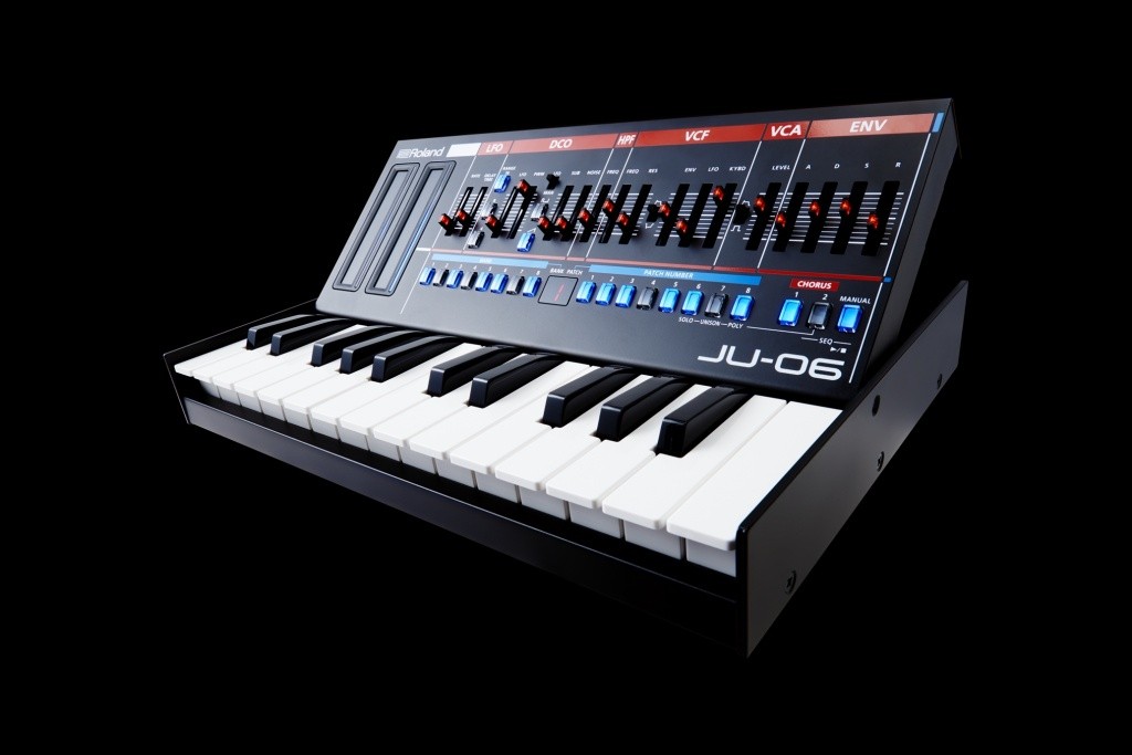Roland JU-06 シンセサイザー 本体 Roland JU-06 シンセサイザー 本体