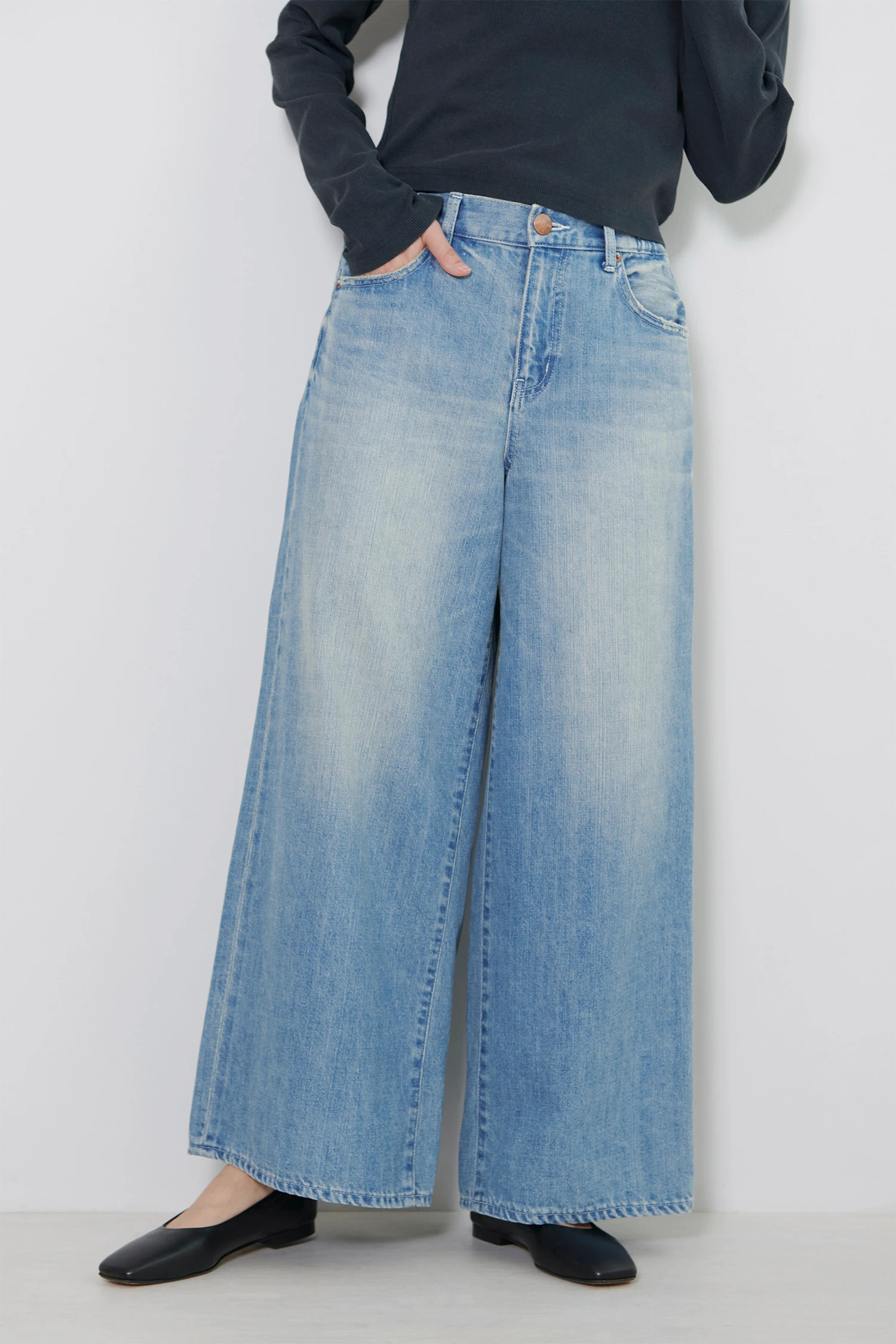 RED CARD TOKYO（レッドカード トーキョー）｜Phraseアイテムの詳細