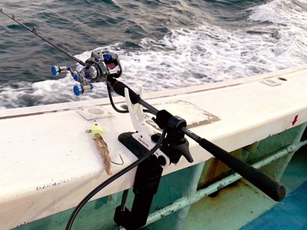 ダイワ ライトホルダー160CHは、船釣りにめっちゃ便利すぎ！！ - J