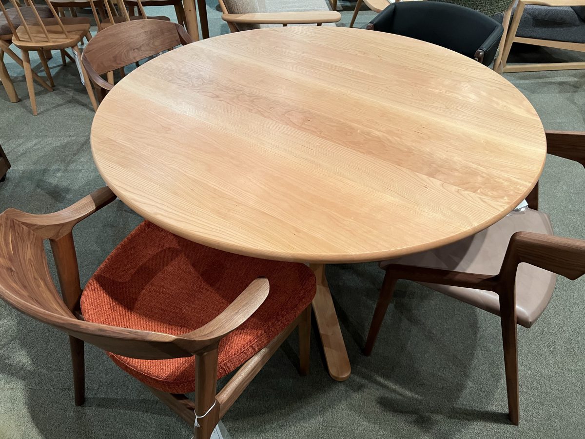 ナガノインテリア・REALテーブル・丸1300が入荷 | 住賓館オフィシャル