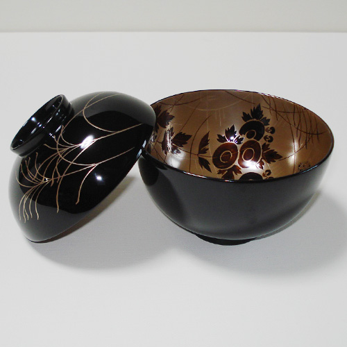 輪島塗 吸物椀 蓋付き -秋草の蒔絵仕上げ- [内面銀地/外面黒色] 布袋形