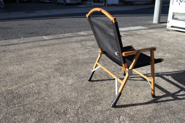 愛用者続出！カーミットチェアの座り心地が激変するノビタに BLACK