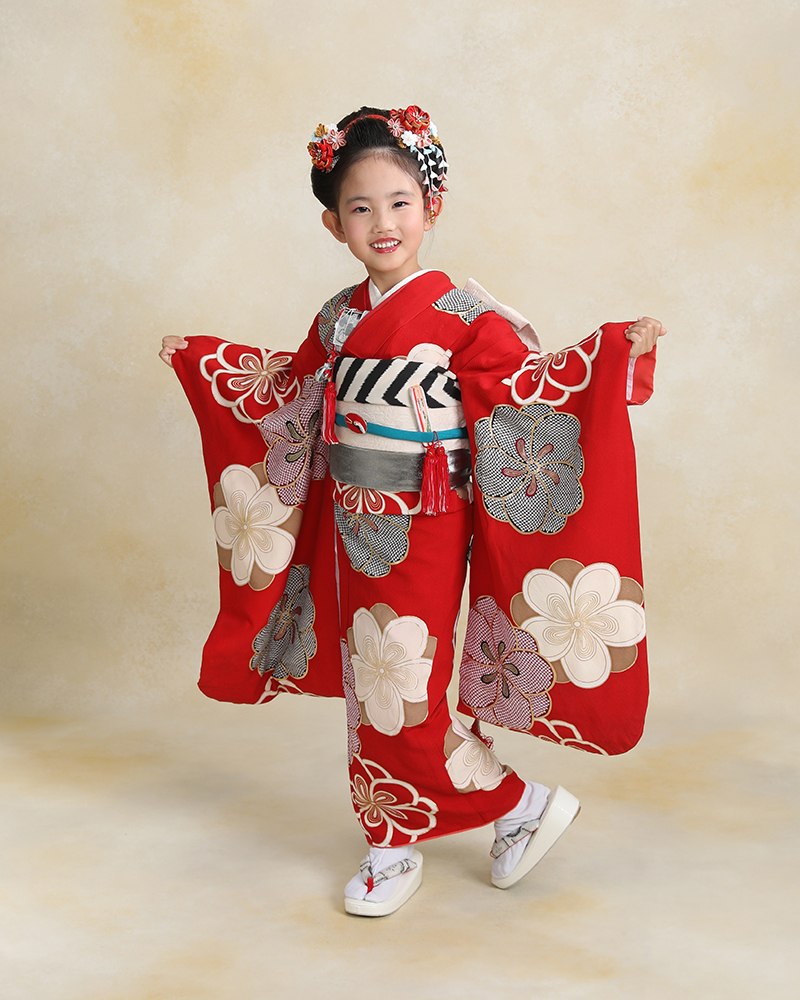 小川屋で一番選ばれる！ 七五三の古典柄着物ってどんなもの？《3歳・7