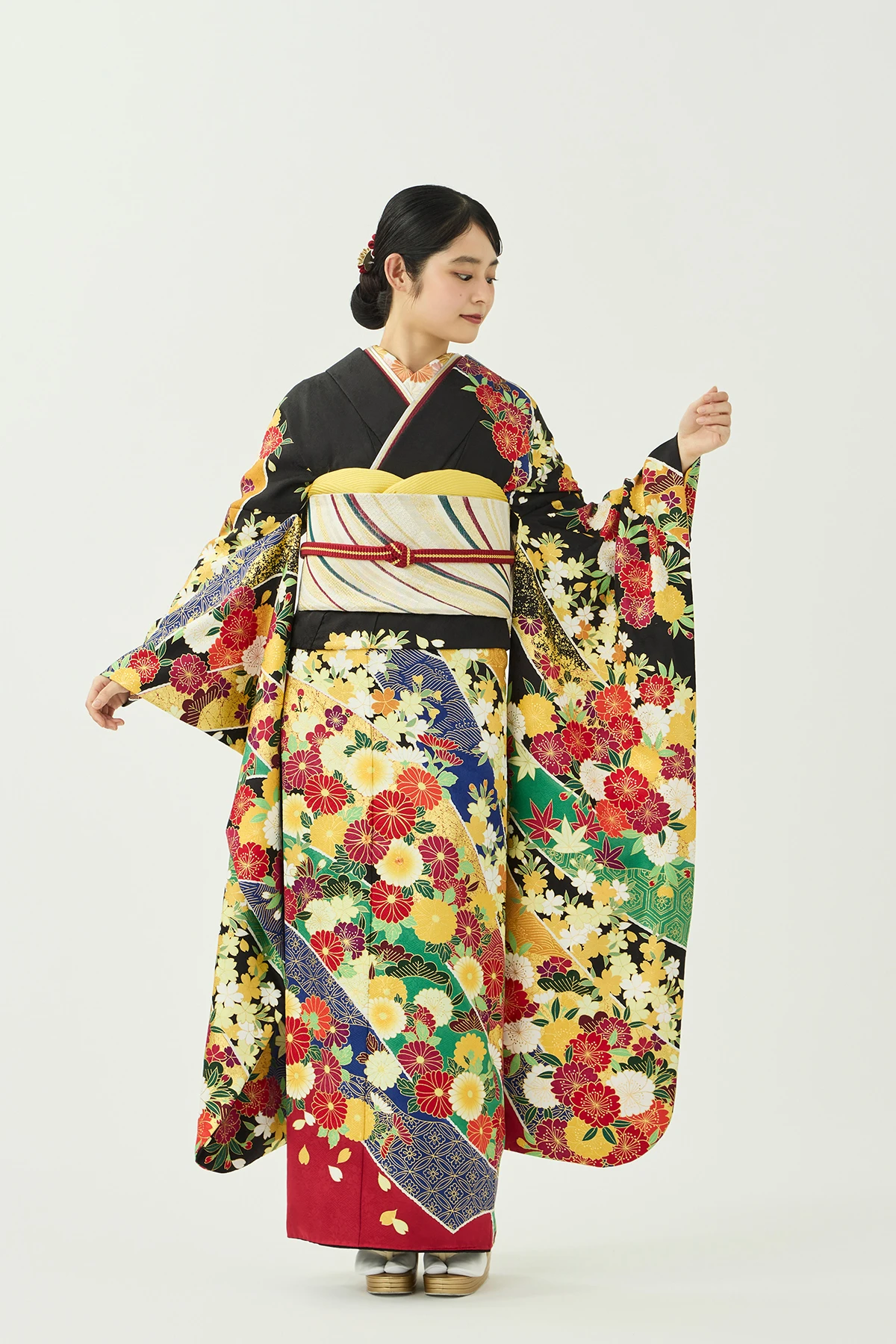 華やか振袖一覧｜振袖レンタル·購入や成人式の着付けは「きものやまと」