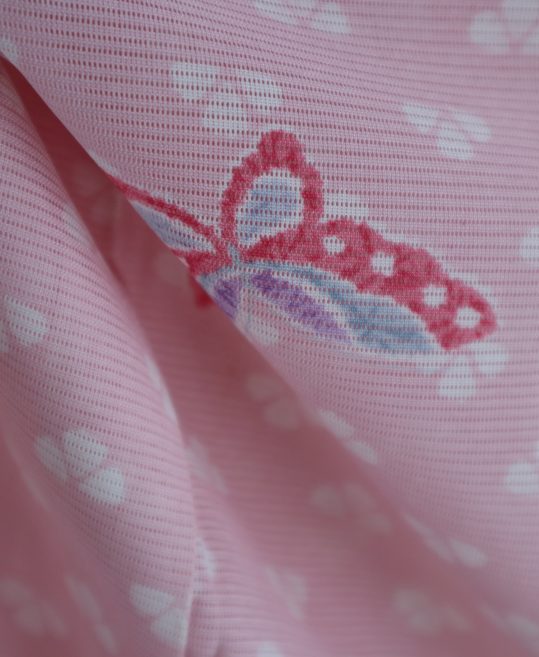 真夏用小紋【7・8月用・絽】ピンクに白・蝶・絞り風[身長163cmまで]No