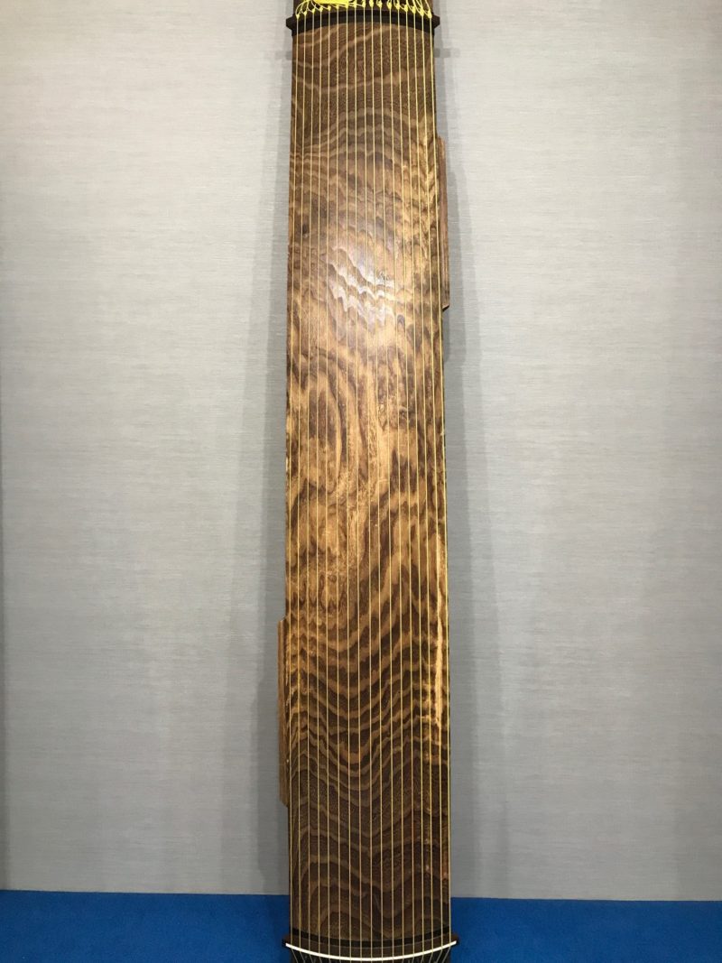 十七絃くり甲舞台用箏
