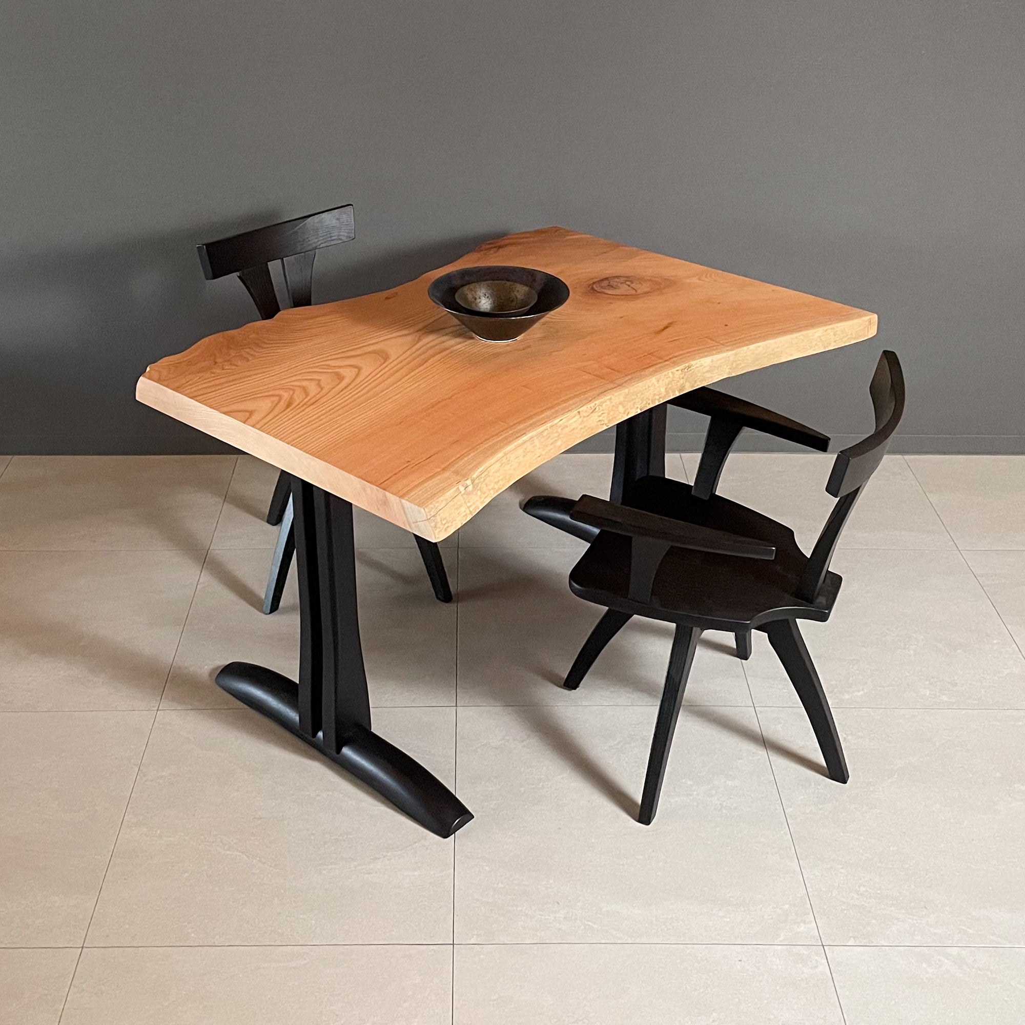 KIDOMEIMOKU 欅一枚板ダイニングテーブル｜120cm(4人掛け) – 【公式