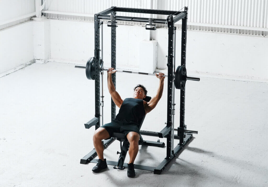 ジムを超える自由度を自宅に。 カスタムラック、自分好みの機能で構築