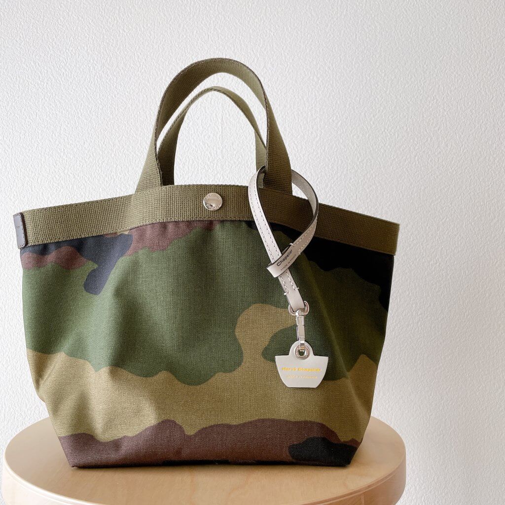 Hervé Chapelier】レザーストラップでおしゃれ度UP。 | LEE