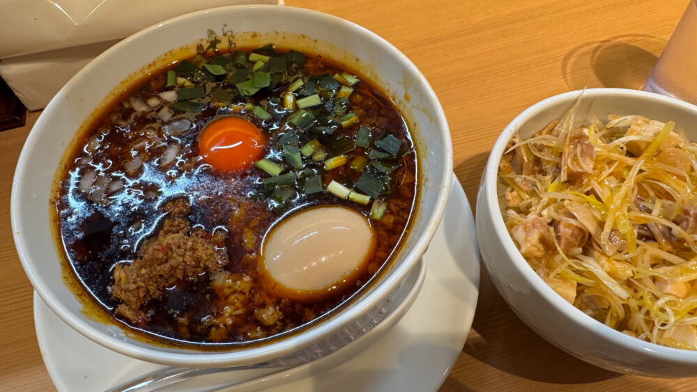 食レポ】らぁ麺 はやし田 新秋津店｜辛ニラそば+ネギチャーシュー丼+味