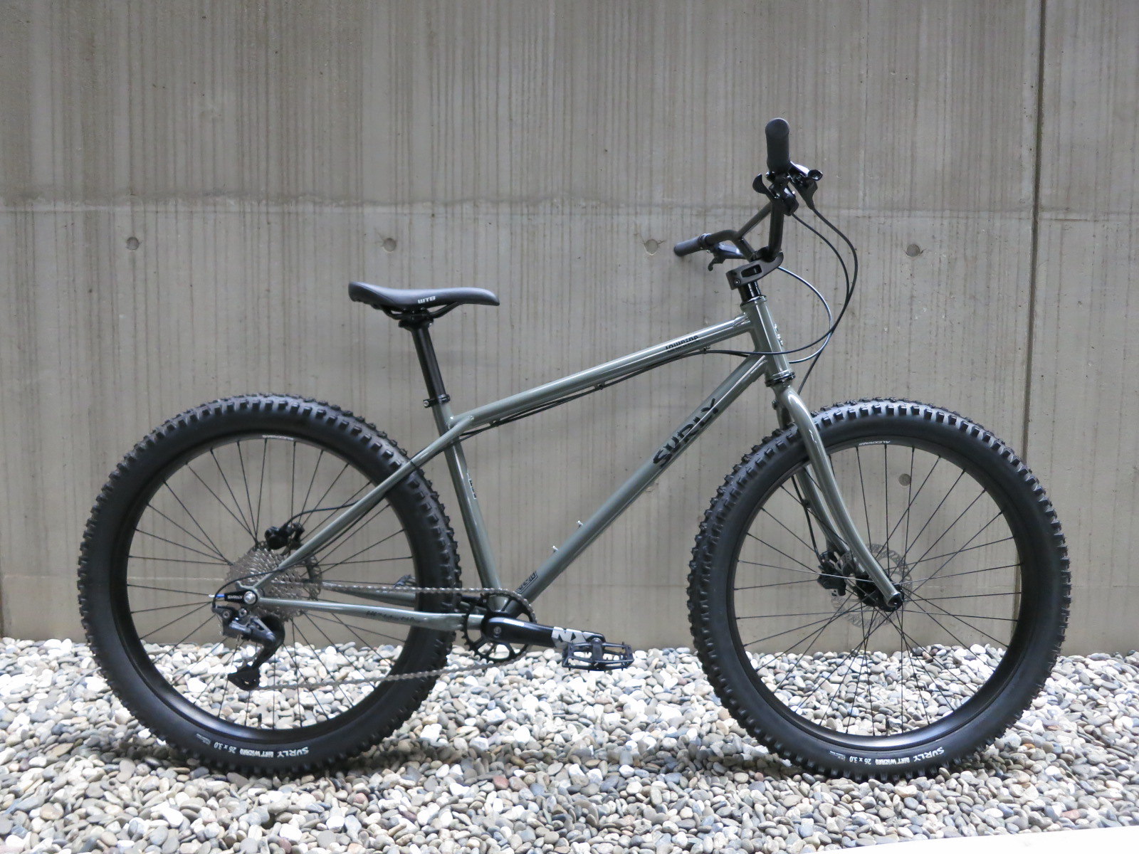 在庫あります！SURLY 