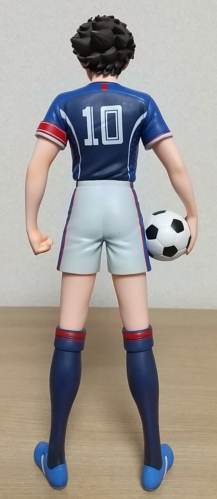 海外限定のコレクターズエディションに付属の大空翼のSPフィギュア