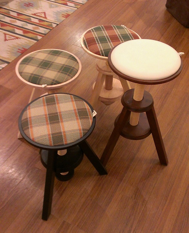 広松木工 さよなら！スピンスツール ｜ リビングハウス企業サイト