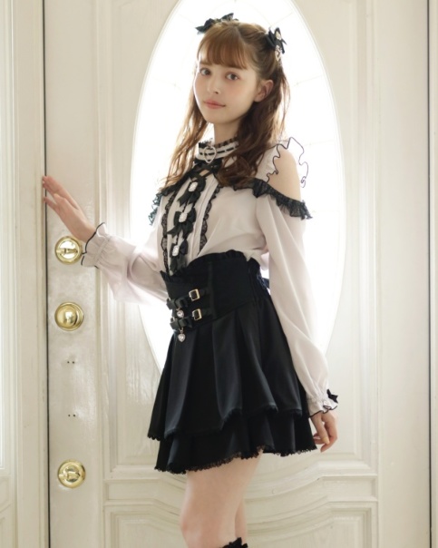 2連リボンベルトスカパン ｜ LIZ LISA（リズリサ）公式通販 ｜ Tokyo