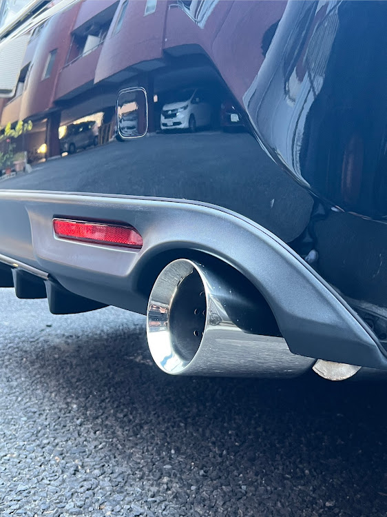 マークXのスリーキャッツ・スリーキャッツマフラー・スーパーBass