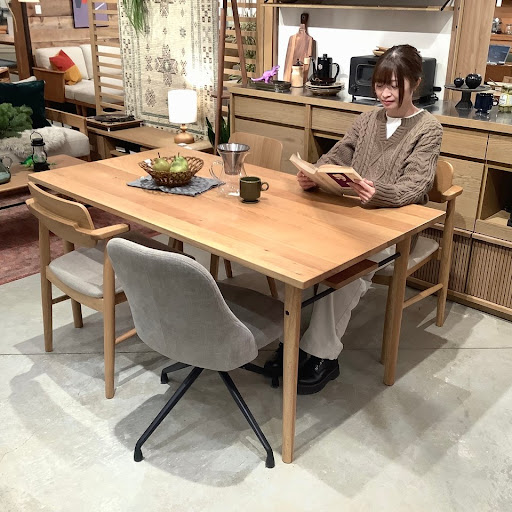 unico ダイニングテーブル、