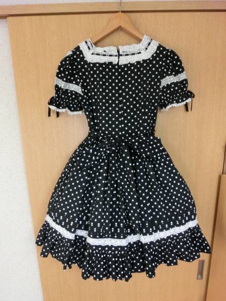 Cross Sleeve OP (Polka Dot) by Angelic Pretty