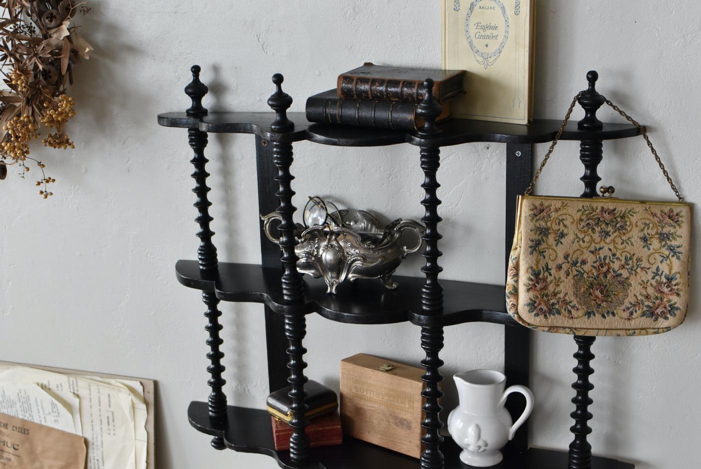 3段ウォールシェルフ.34 フランスアンティーク家具 飾り棚 壁掛けラック
