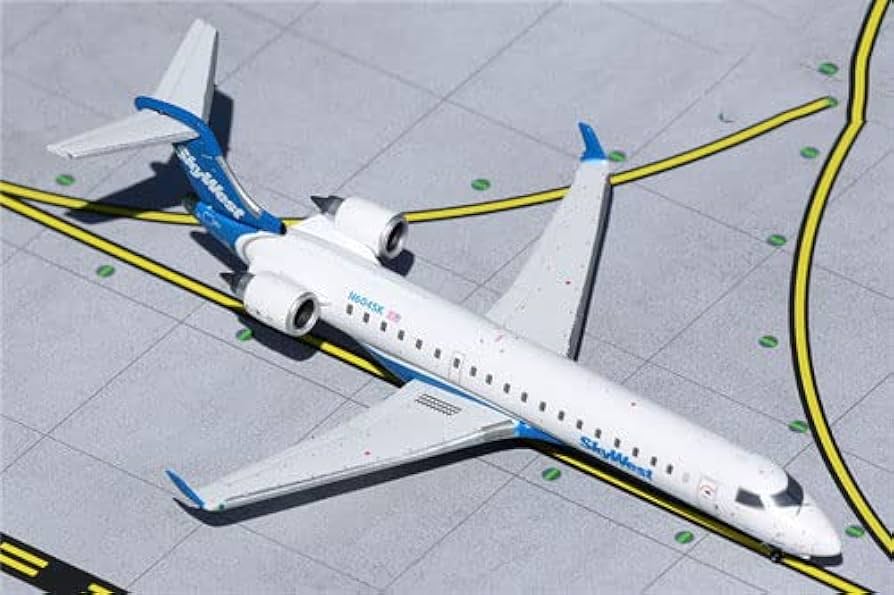 GeminiJets SkyWest Airlines CRJ-700 N604SK 1/400 DIECAST Aircraft