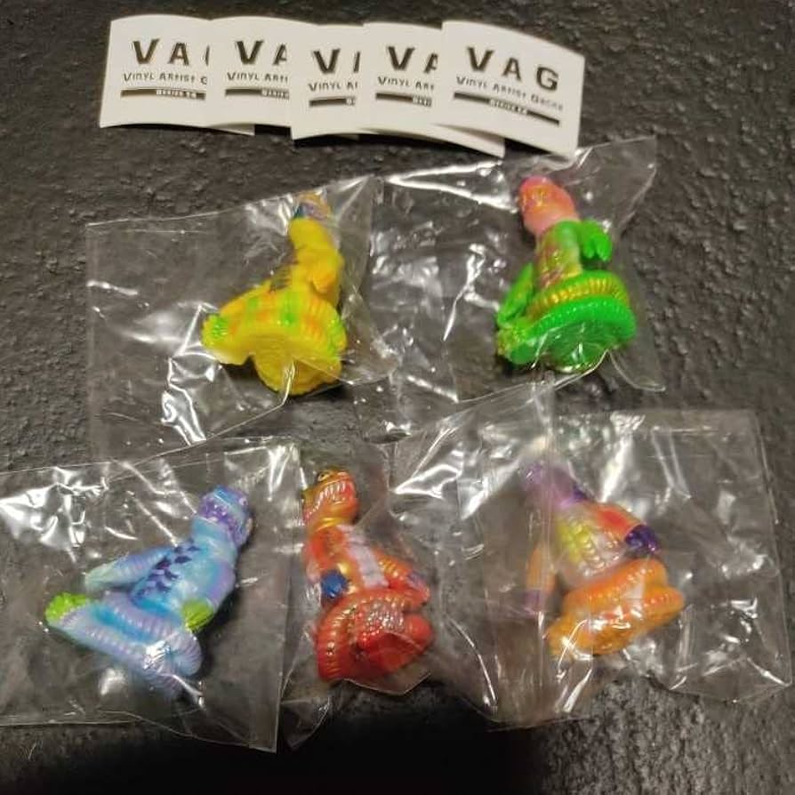 Amazon | VAG ガチャガチャ ソフビ フィギュア LEOそふび坊や □ 偶像