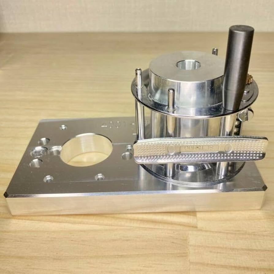 ABU アンバサダー 5500 メンテ済 フレーム修正済 シャンパンゴールド