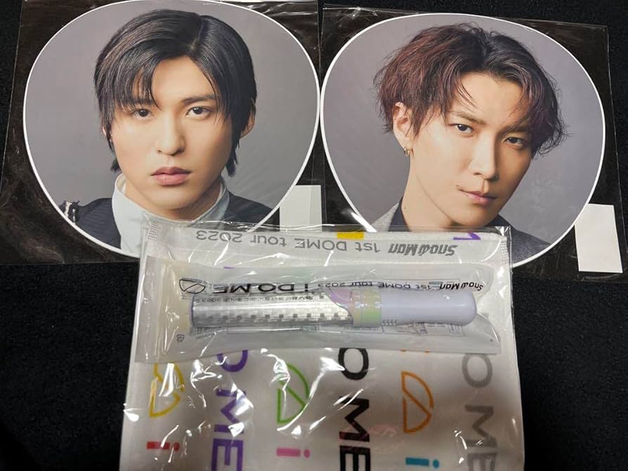 Amazon.co.jp: SnowMan ペンライト タオル 目黒蓮 渡辺翔太 うちわ