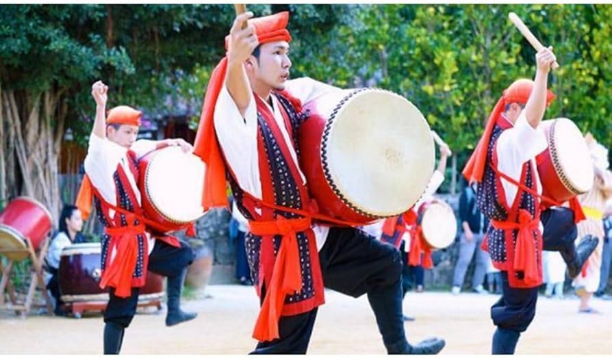 N(送料無料)29.000円沖縄大太鼓39cm 撥付き約5.5kg