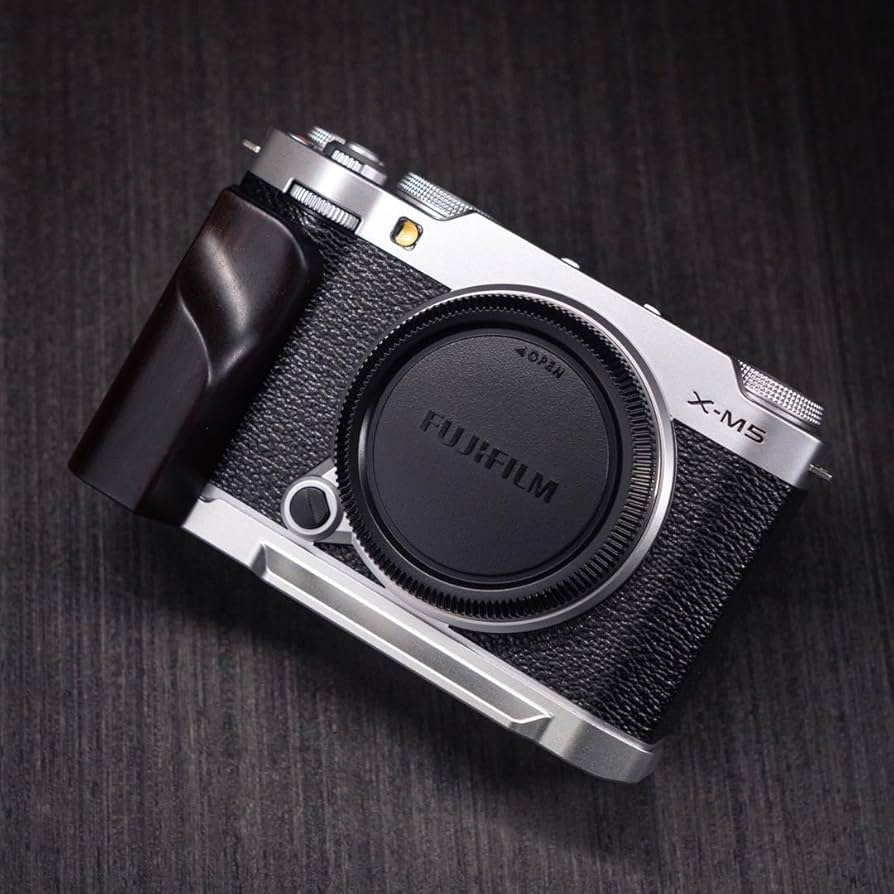 Amazon.co.jp: 富士フイルム FUJIFILM xm5 X-M5用 ハンドグリップ