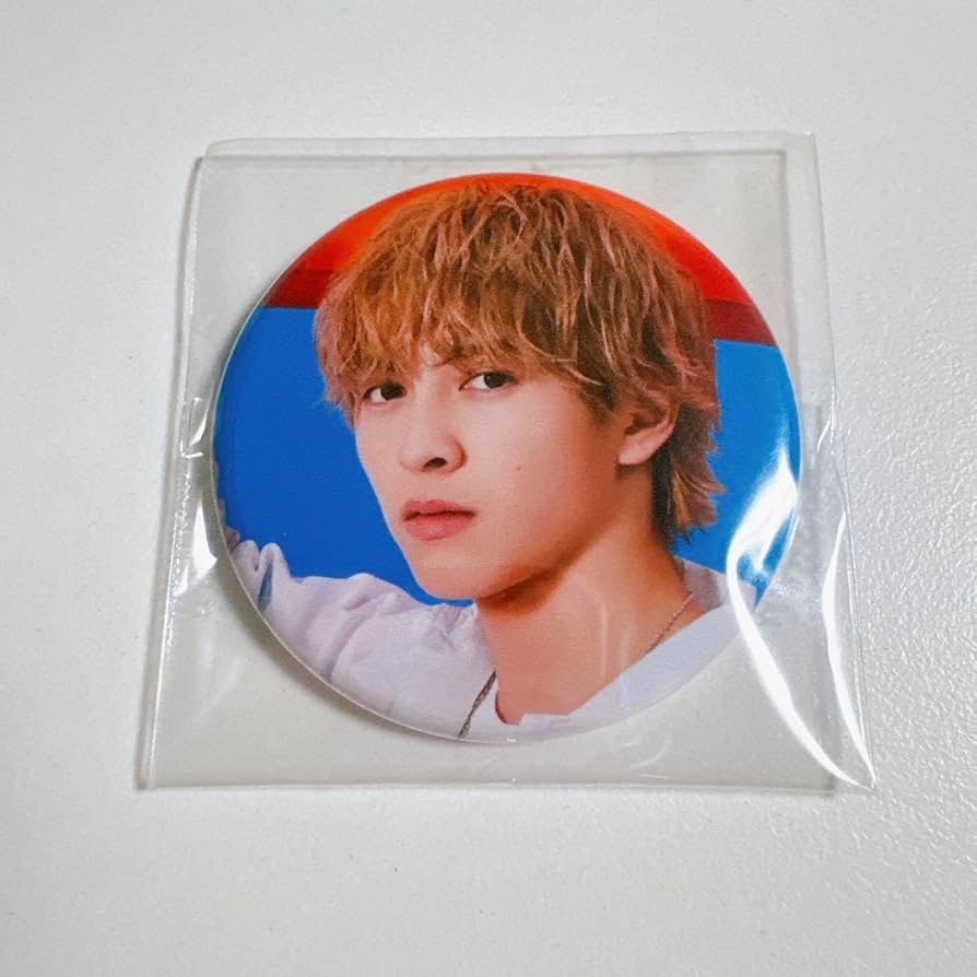 Amazon.co.jp: M!LK ブルーシャワー 特典 缶バッジ 仁人 : おもちゃ