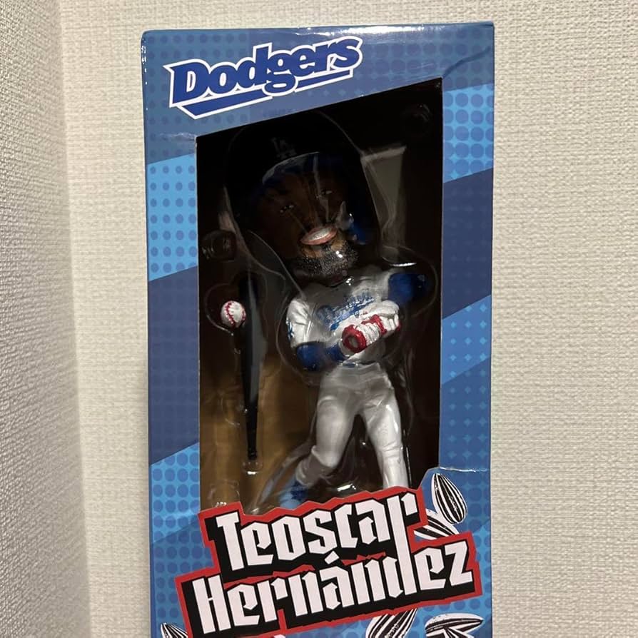 テオスカーヘルナンデスボブルヘッド