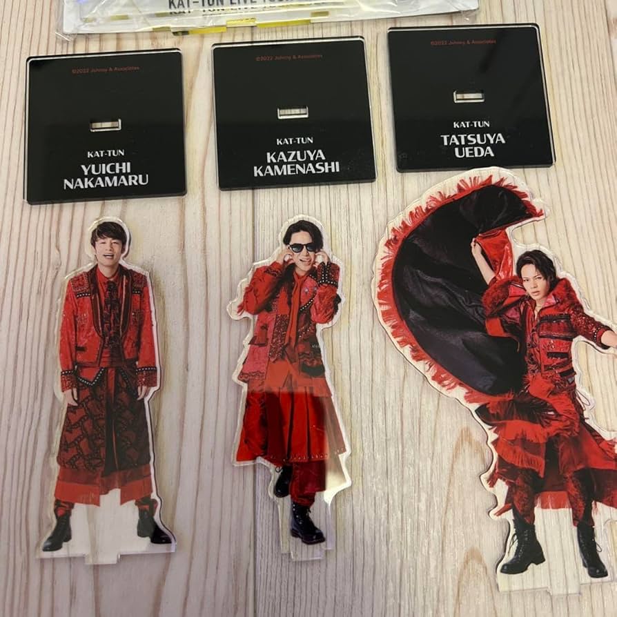 Amazon.co.jp: KAT-TUN アクリルスタンド Honey LIVE : おもちゃ