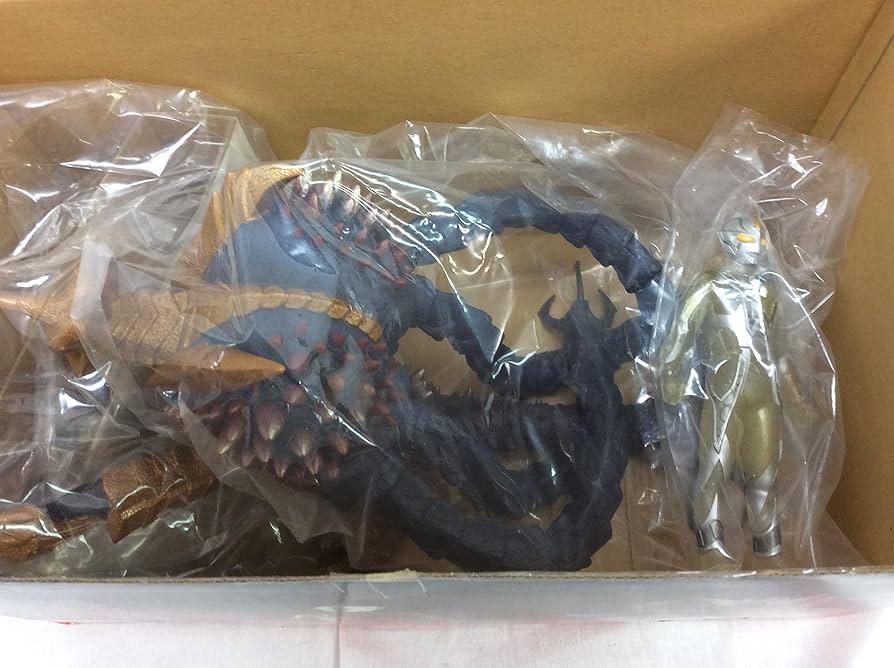 Amazon.com: Ultraman Mebius - Mebius Infinity & U-Killersaurus Set