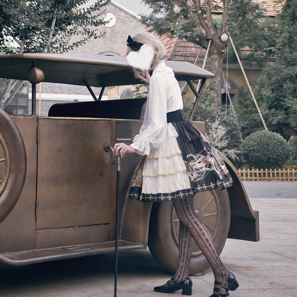 古城の財宝と鎖の刺繍クラシカルスカートとコルセットベルト