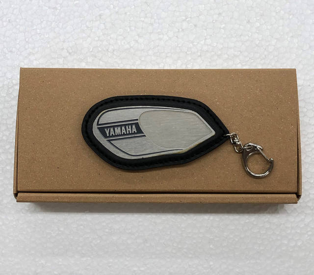 伝説の2スト 初期型RZ250(4L3)復刻タンク在庫あります！ - NAPS-ON