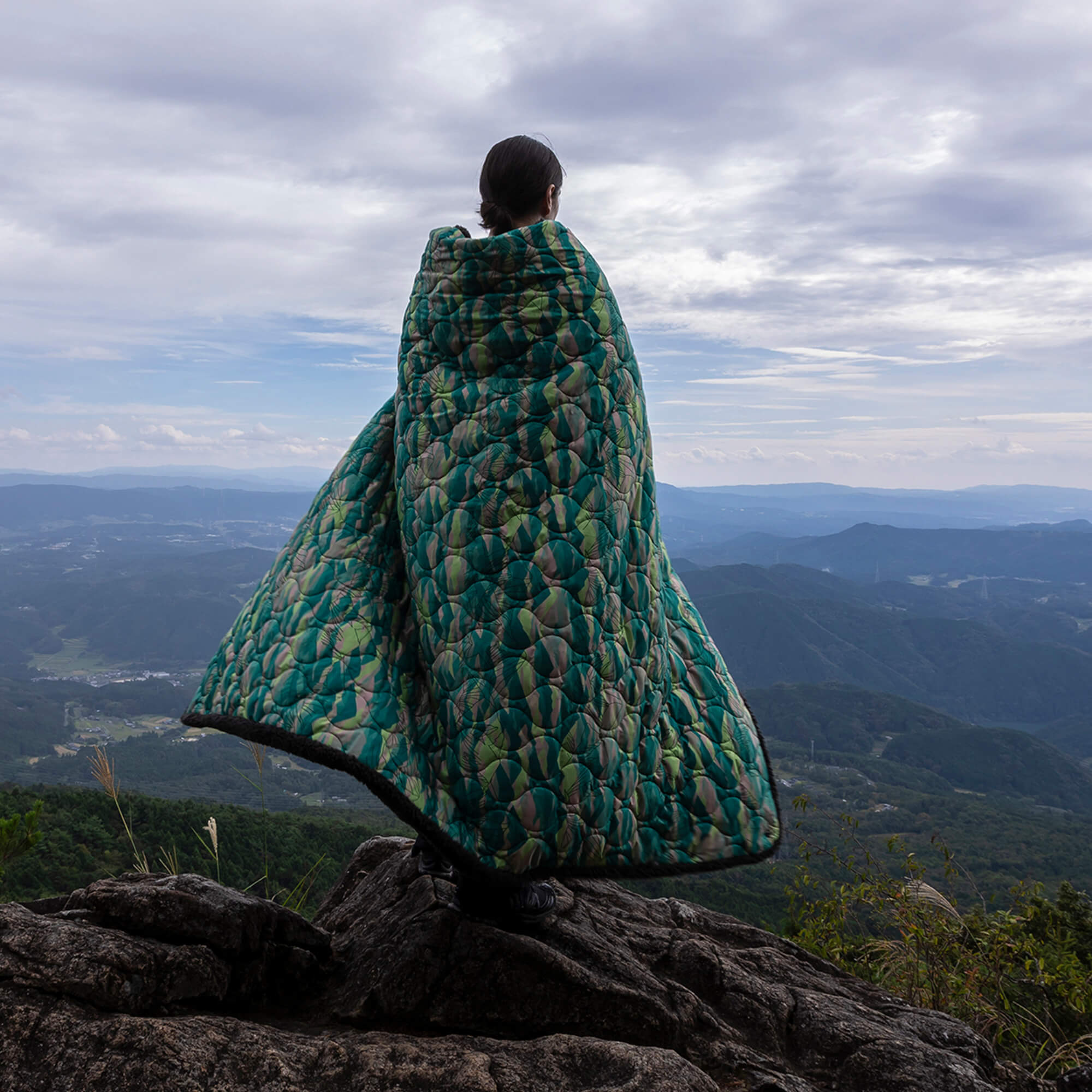 sq_edge24_lp_l02_2bd1c21d-c576