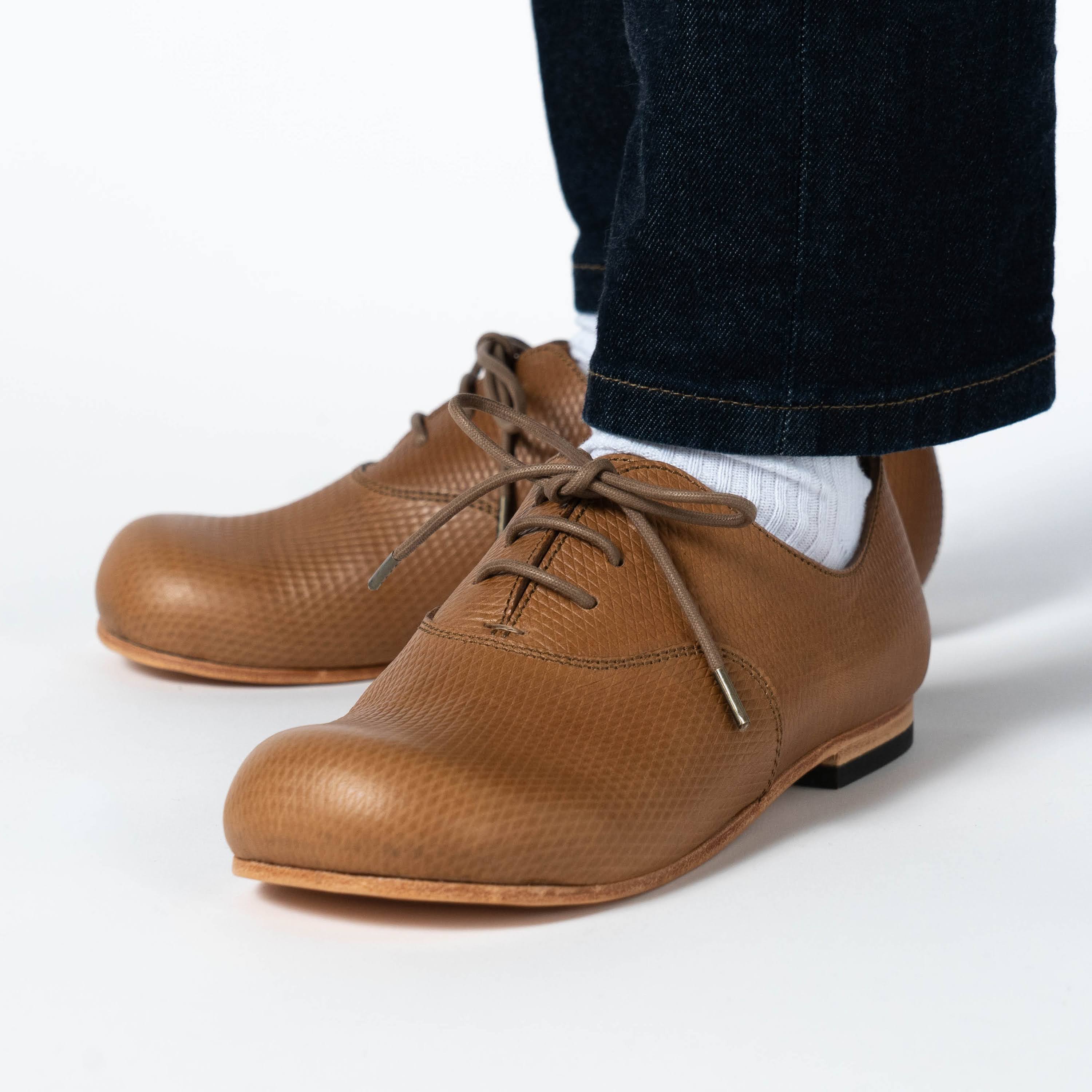 レザーシューズ DECO リッチブラウン【革靴】 – Makuake STORE