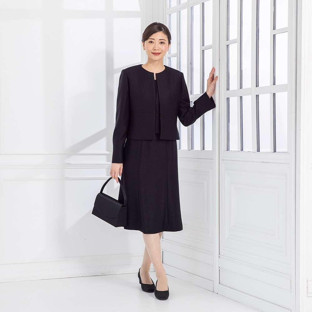 高級】[商品番号1003303] 漆黒トリアセテートのノーカラージャケット