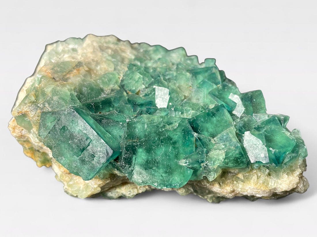 マダガスカル産 エメラルドグリーンフローライト