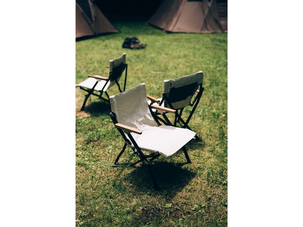 【匿名配送】スノーピーク ローチェアショート アイボリー LV-093IV 楽天市場】[LV-093IV]snow peak (スノーピーク ) ローチェアショート