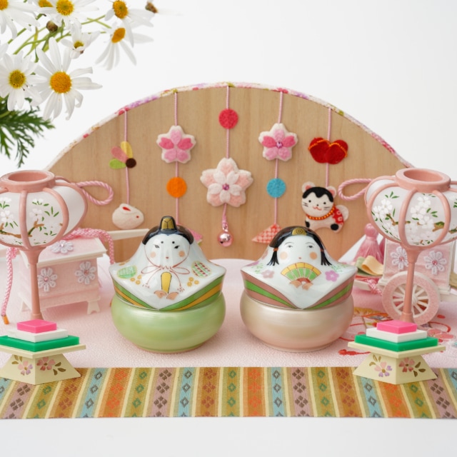 有田焼 萌黄丸紋 錦新おひな様珍味入れ お内裏様 ｜ 四季折々の