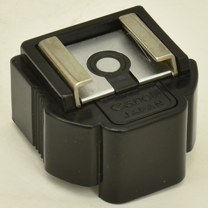 中古カメラ機材の通販専門店 Antiquary（アンティクアリィ）