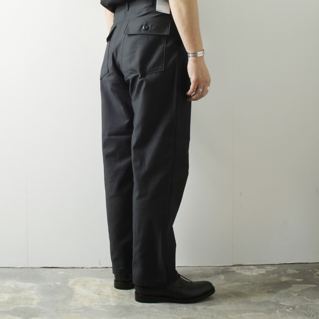CIOTA シオタ スビンコットン ラム系バックサテン ベイカーパンツ