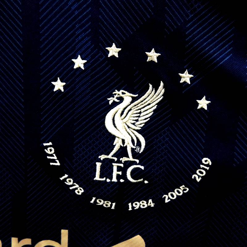 リバプール 18/19 CL6times SIGNATURE BLACK 半袖 ユニフォーム new