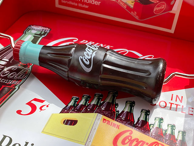 コカ・コーラ ペーパーナプキンホルダー （イエローシェル）の通販