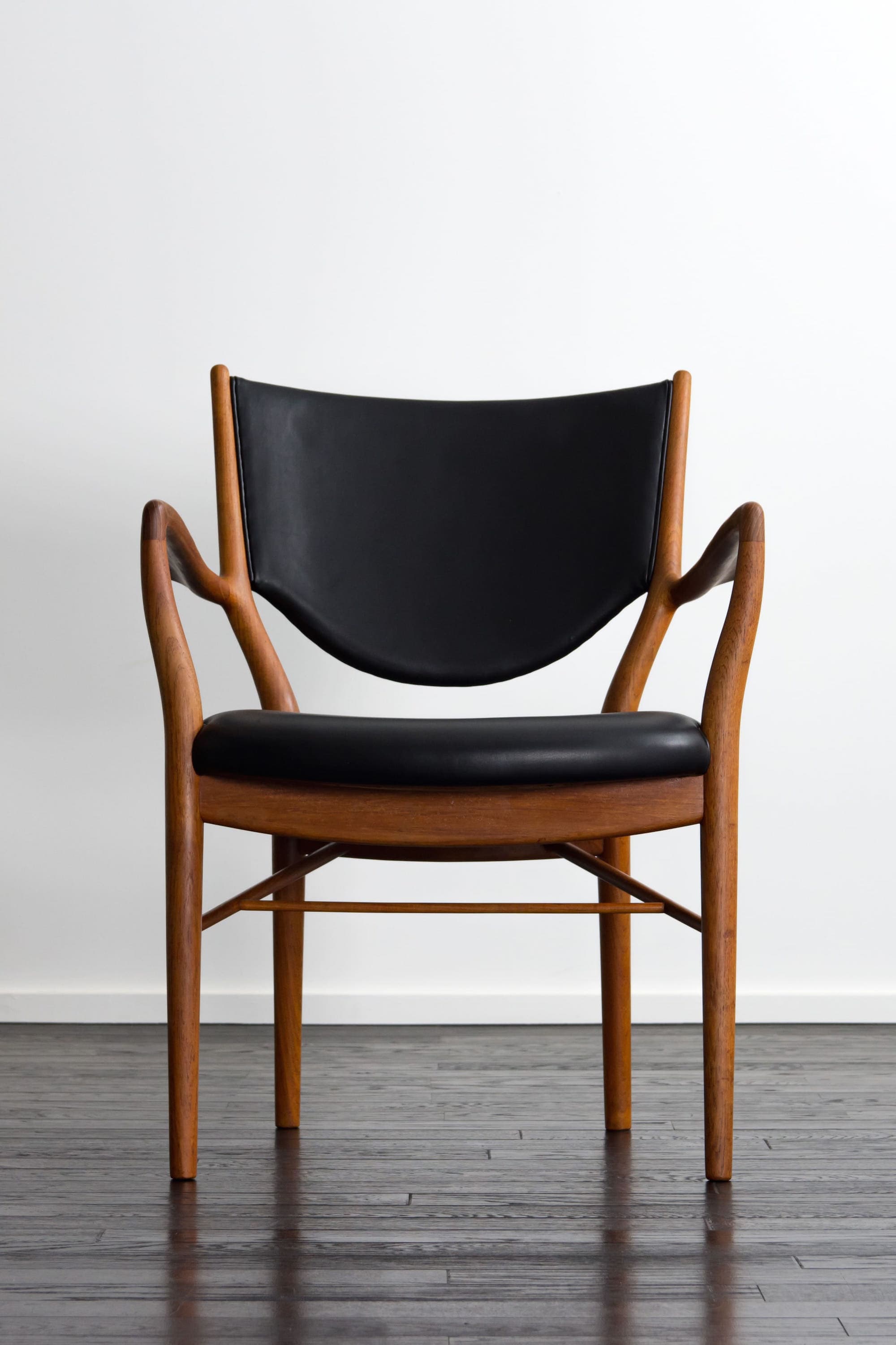 NV46 Arm Chair Finn Juhl チーク 北欧家具 通販 CLOVERSKY/クローバー