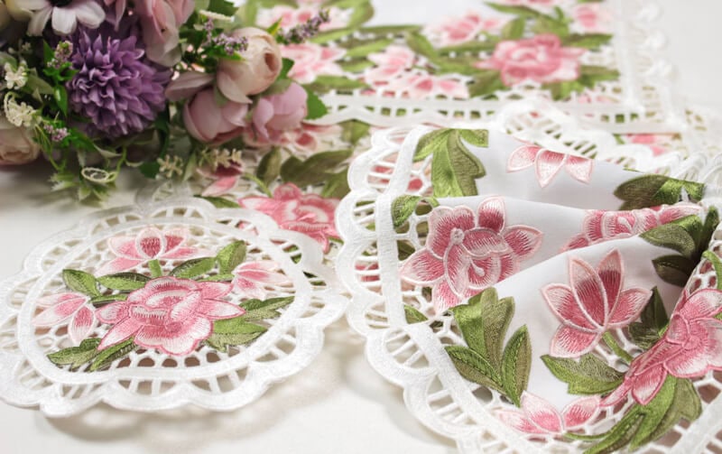 高密度カラー刺繍 テーブルクロス 約85×85cm [Almente]｜インテリア