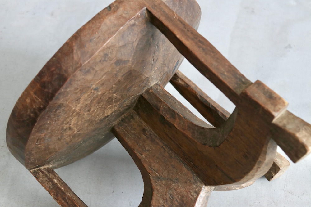 African Crafts (アフリカ工芸品) “ジンマのスツール - LIGHT YEARS