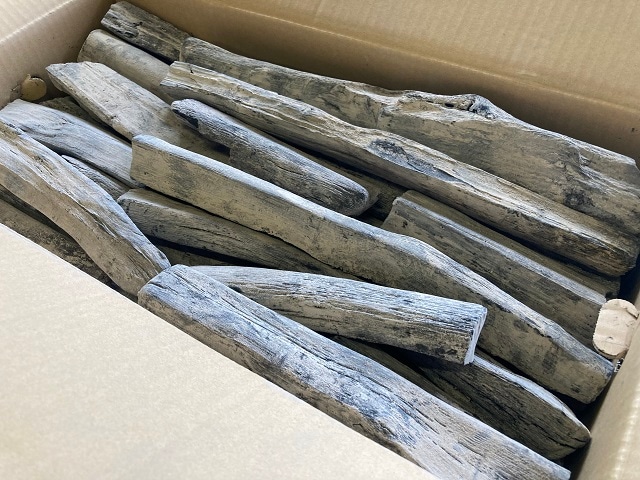 杣人」業務用紀州備長炭 備長半丸15kg（送料込み） | 業務用15kg